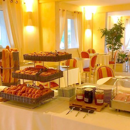 Hotel Le Val Moret Magnant Екстериор снимка